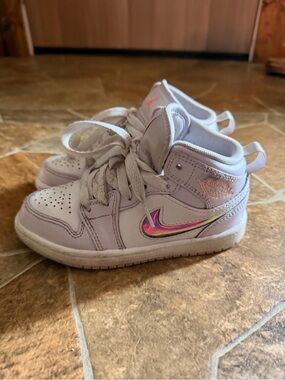 Nike Kids White High-Top Sneakers with Iridescent Pink Swoosh